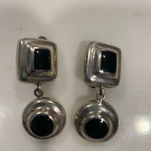 Genuine sterling silver earrings with Onyx clip on